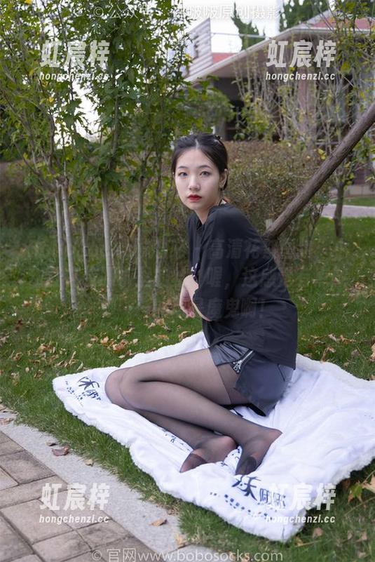 BoBoSocks袜啵啵 - 高清花絮图包：小甜豆在校服裤里的丝，喔，这感觉有点微妙……冲动是魔鬼啊！