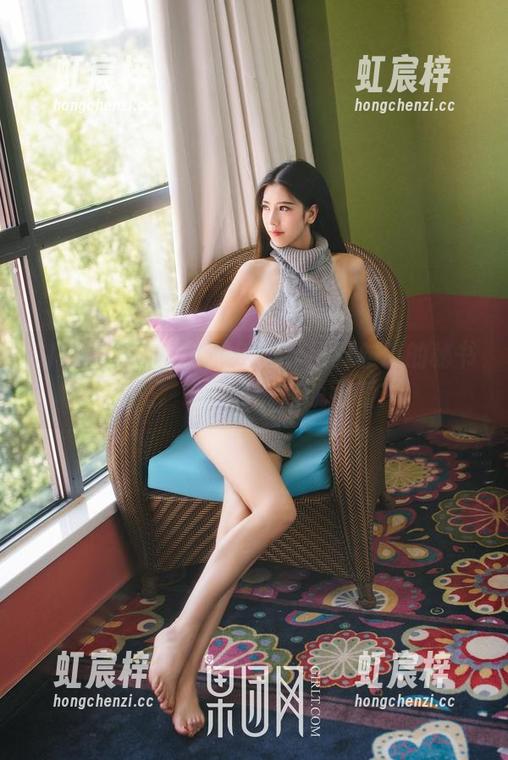 GIRLT果团网 - 最新力作！莫雅琪的秘书时光，谁说不能洒脱可爱？