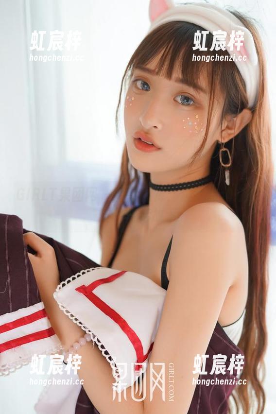 GIRLT果团网 - 最新图库：窥探陈迪娅的丝袜背后故事