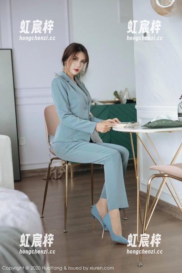 HuaYang花漾-唐婉儿Lucky HuaYang花漾 - 这一波唐婉儿Lucky的自拍写真资源,真是让我心动,感觉能融化在光影里。