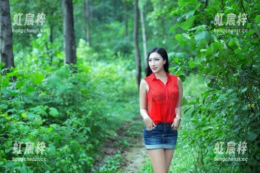 TuiGirl推女郎-王根星熙 TuiGirl推女郎 - 最新写真抢先看:王根星熙的皮衣,真的是独一无二!