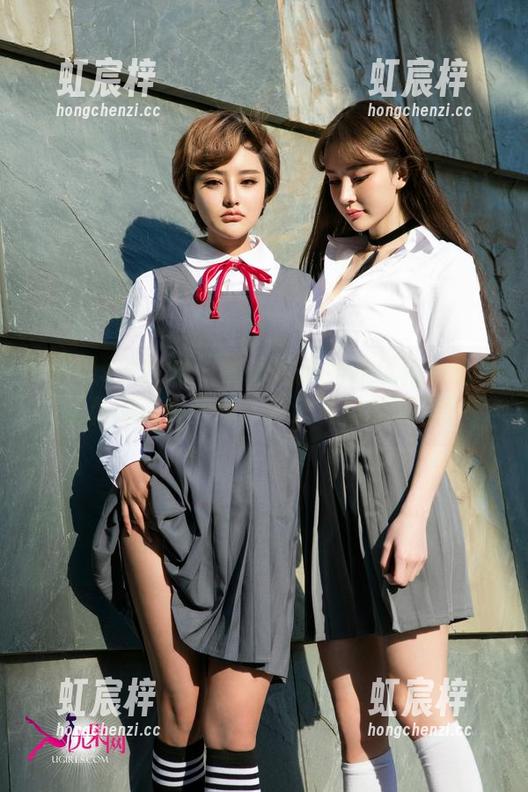 UGirls尤果网 - 游泳也能如此优雅？王瑞儿私房泳装图包，传递夏日的轻盈！