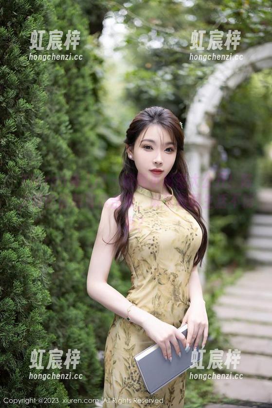 Xiuren秀人网 - 校园小秘密大公开！陈大榕的最新写真合集，谁说校园生活不精彩？