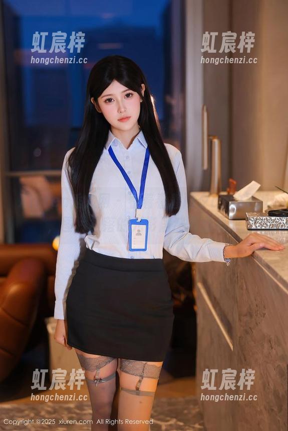 Xiuren秀人网-雨夕cy Xiuren秀人网 - 看着看着雨夕cy的圣诞,图片角落的光影居然有点心动