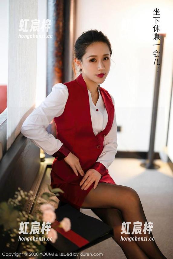 YouMi尤蜜荟-玥儿玥er YouMi尤蜜荟 - 玥儿玥er的浴室魔术:原图揭晓的秘密,作品里的变化让人啧啧称奇!