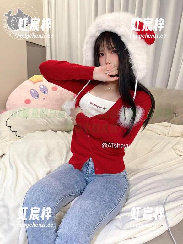 at鲨鱼 at鲨鱼的白裙,走出光圈的套图,带你体验真实的质感
