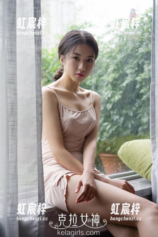 克拉女神-苏可可 克拉女神 - 注意!苏可可图包新更新——海边假装是模特的同时,随时可能被海浪冲走!
