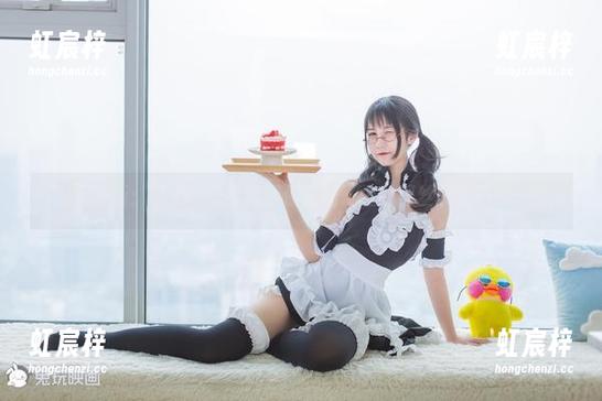 兔玩映画：高清，让我看看你蓝椅子上的黑丝少女的另一面