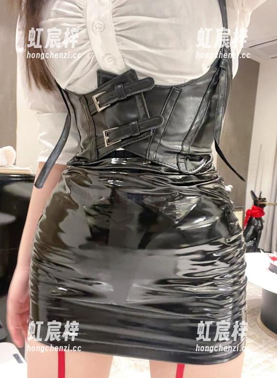 奔跑的晶骡儿 微密圈 - 要颜值不要腿?错!图库里全是奔跑的晶骡儿的美足魅力!