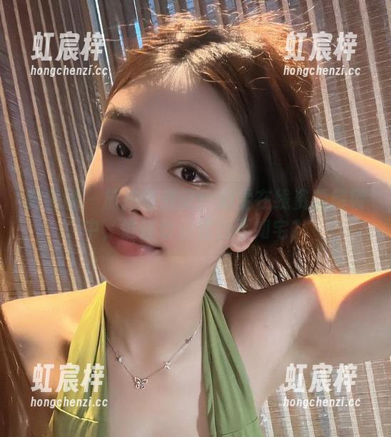 微密圈 - 旅拍奇遇记！奶雯在线资源解锁中，谁还敢说旅行不如宅？