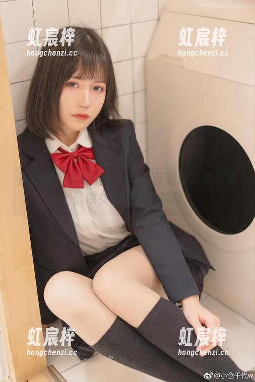 别眨眼！小仓千代w的碧蓝航线高清写真，信浓女警的秘密揭晓！