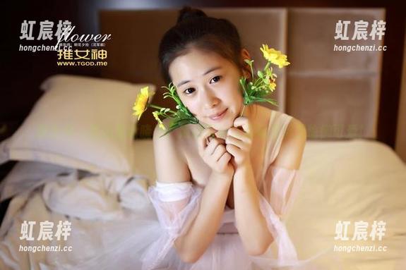 推女神 - 甜心是谭晓彤，她的写真让你每天都想偷懒可爱！