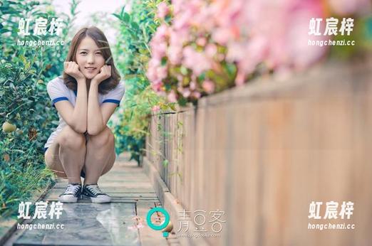 推女神 - 图包里的每一张谭晓彤短裤美图都在偷偷召唤‘买买买’！