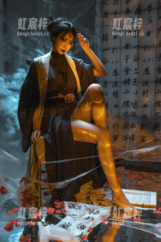 走进“杏仁曲奇”的写真集，体验忏悔修女的细腻与直白