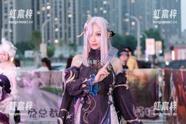 桃墨公子 看!桃墨公子与女友的最新原图,甜蜜翻倍。