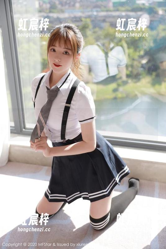 模范学院 - 白茹雪的秘书写真，简直就是高清画报，眼睛不够用了！
