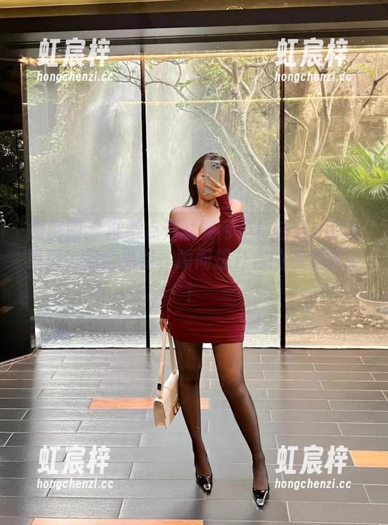 洁己u 微密圈 - 再不点开就要亏了!洁己u御姐图册,完全免费,瞬间提升你的视觉享受!