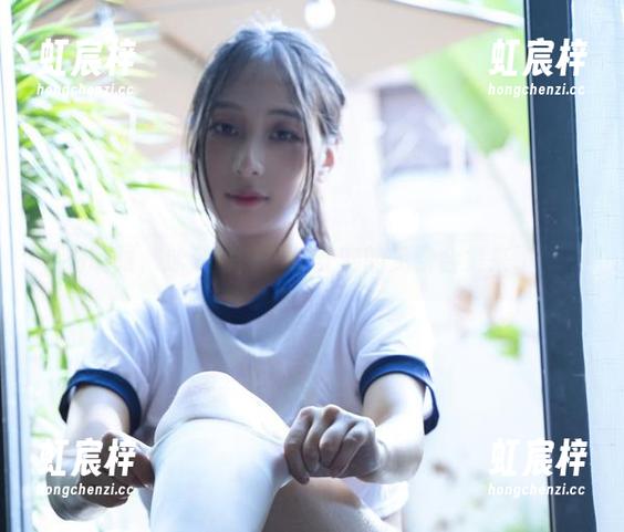别眨眼，泳装时刻！浅安安的免费合集来了！