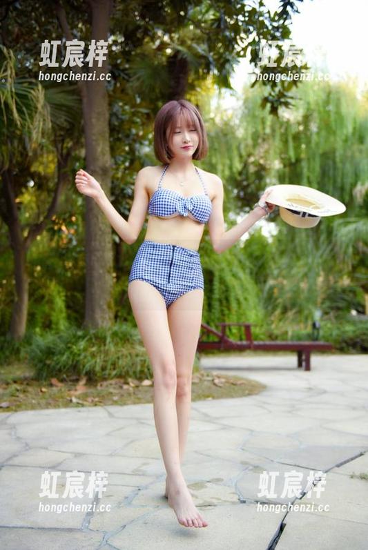 最新来袭！王羽杉的粉色连衣裙图册，谁说粉色只能甜？