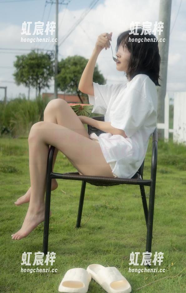 微密圈 - 禅院熏带你一起宅家看妃咲：一图一世界，壁纸和写真都要来！