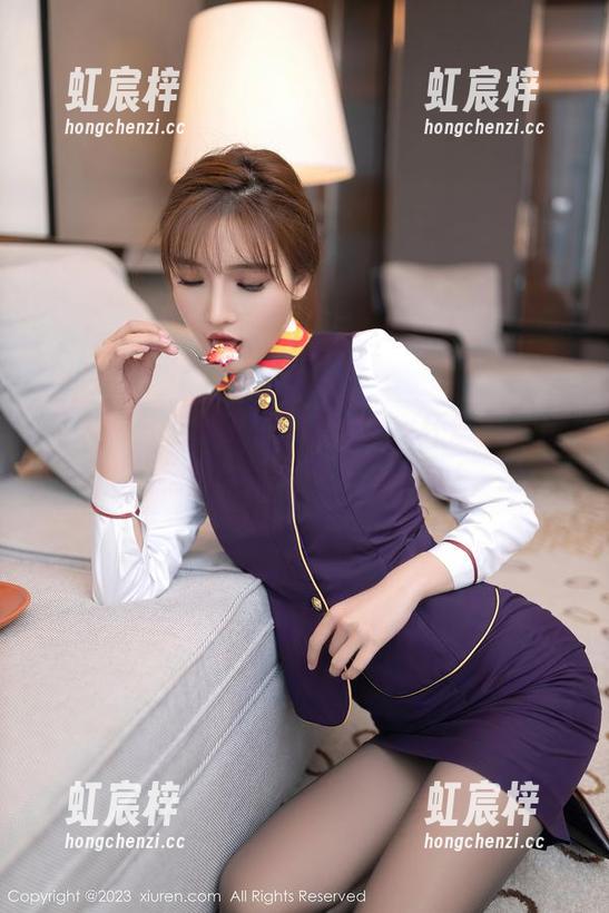 秀人网 - 这就是我在线追的z杯悠悠，她的裸足作品简直让人心动！