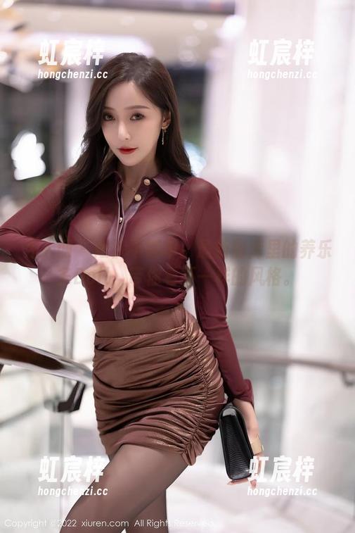 秀人网 - 短裤不简单！最新图库里的养乐多Doll，带你看不一样的风格。