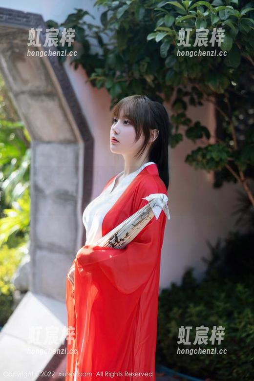 秀人网 - 樱桃小阑子精选图库—制服不光是穿搭，更是一种生活态度