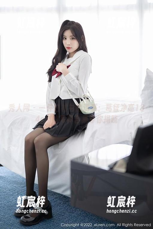 秀人网 - 一件白衬衫的诱惑：葛征净高184cm的写真合集等你揭晓