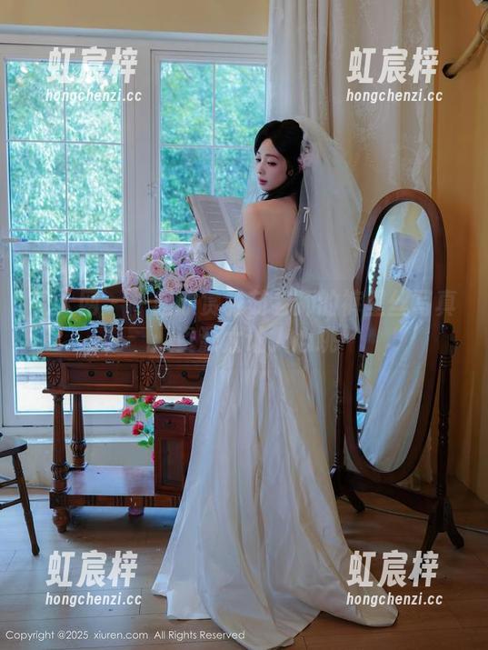 秀人网 - 一起欣赏雅茹老师的裤里丝写真：资源太让人心跳