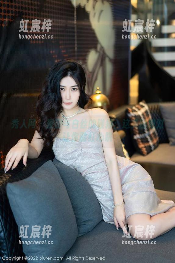秀人网-麦田 秀人网 - 麦田与白丝的碰撞:这美图绝对让你脸红心跳