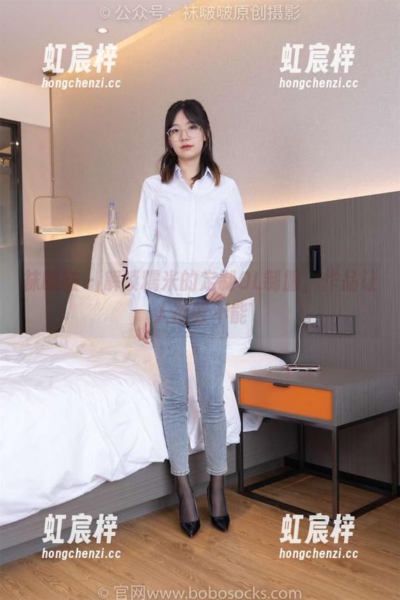 袜啵啵 - 解锁糯米的定制OL制服，作品让人欲罢不能