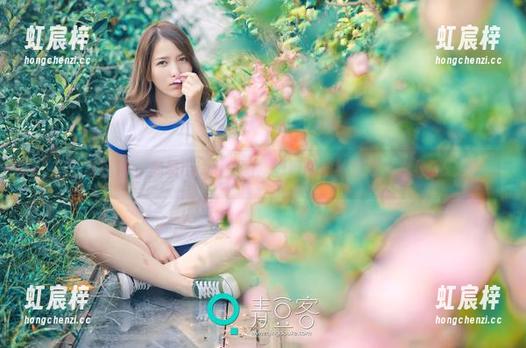 青豆客 - 宛恩miyu美图，脚踝的曲线真是太会撩了