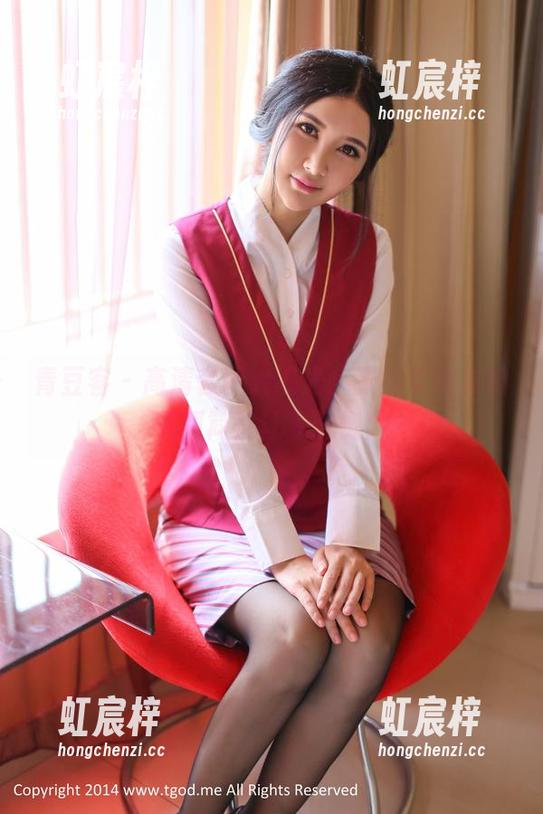 青豆客 - 高清套图大曝光，张美荧女友的美丽简直让人恍惚！
