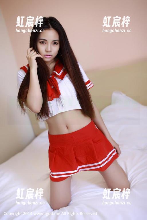 青豆客-谭晓彤 青豆客 - 谭晓彤的夏天,高清写真中的色彩,简直能把心情点燃!
