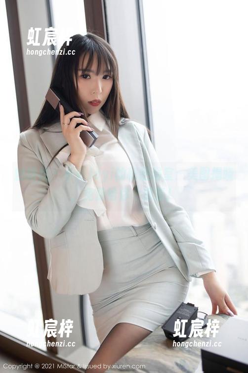 魅妍社 - 小乔Joyi的秘密浴室：美图揭晓，免费给你个惊喜！