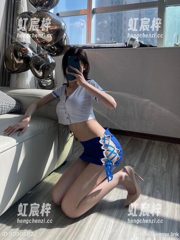 微密圈 - 这不是普通的图片合集，黎允熙baby绿色漏背裙的撩人气氛满分